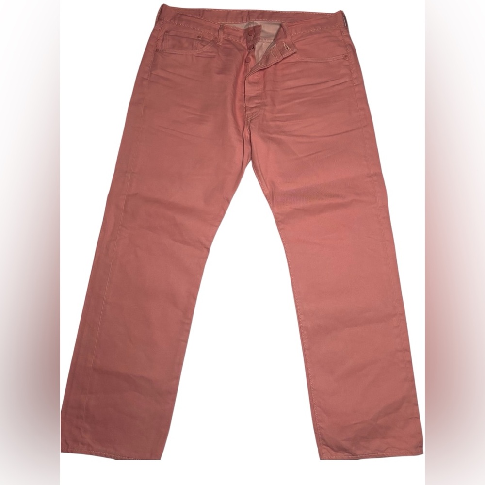 Men’s Levis 501 peach jeans